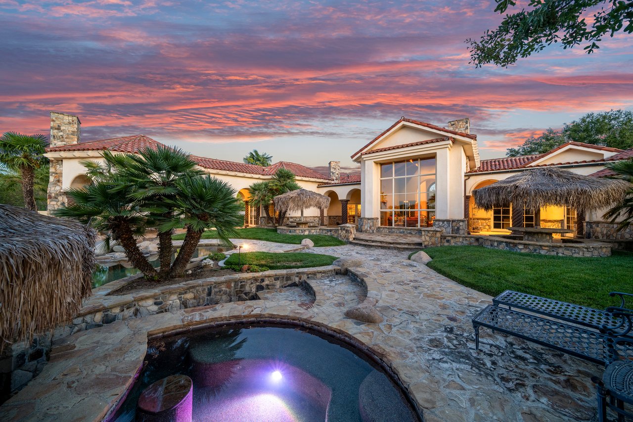 41290 Avenida Delores