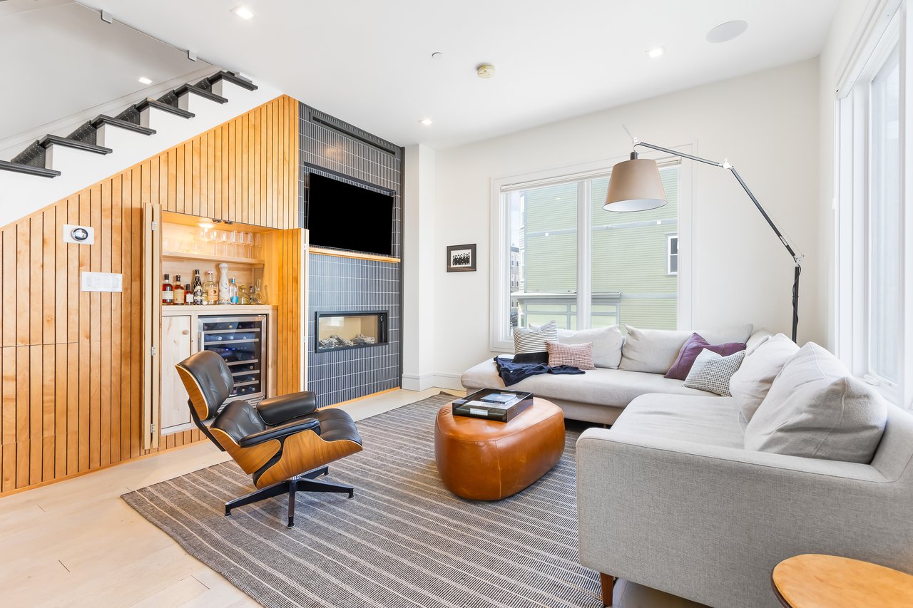 502 E 3rd St # 1, Boston - Luxury Townhome