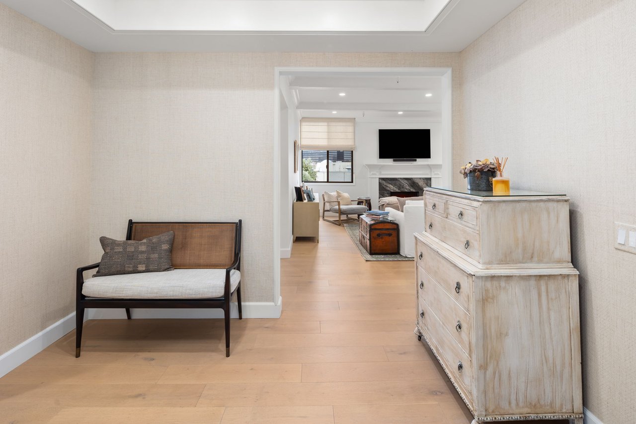 300 N Swall Dr Unit: 354, Beverly Hills 