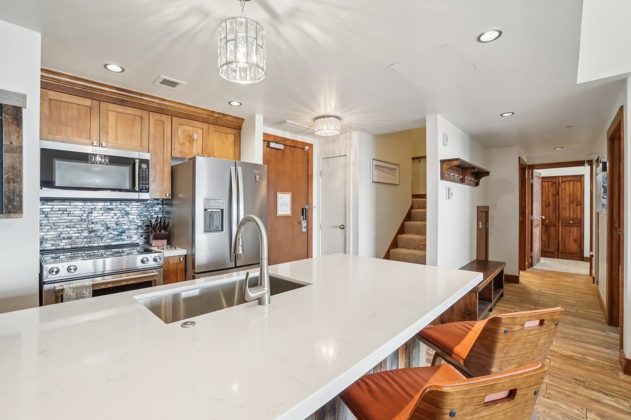 3720 N Sundial Court #B513