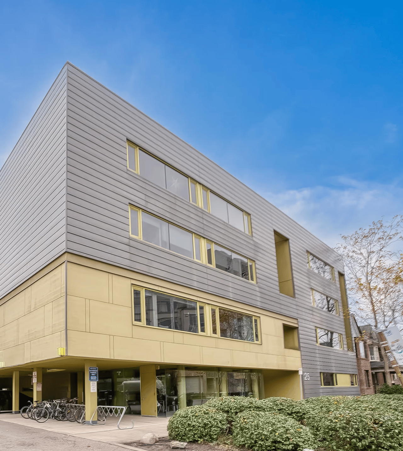 25 Ritchie Ave #106