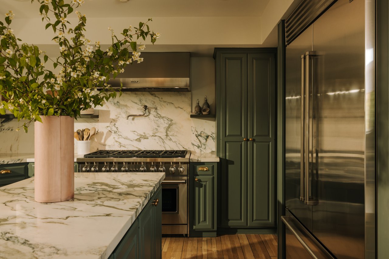 2610 Mandeville Canyon Rd