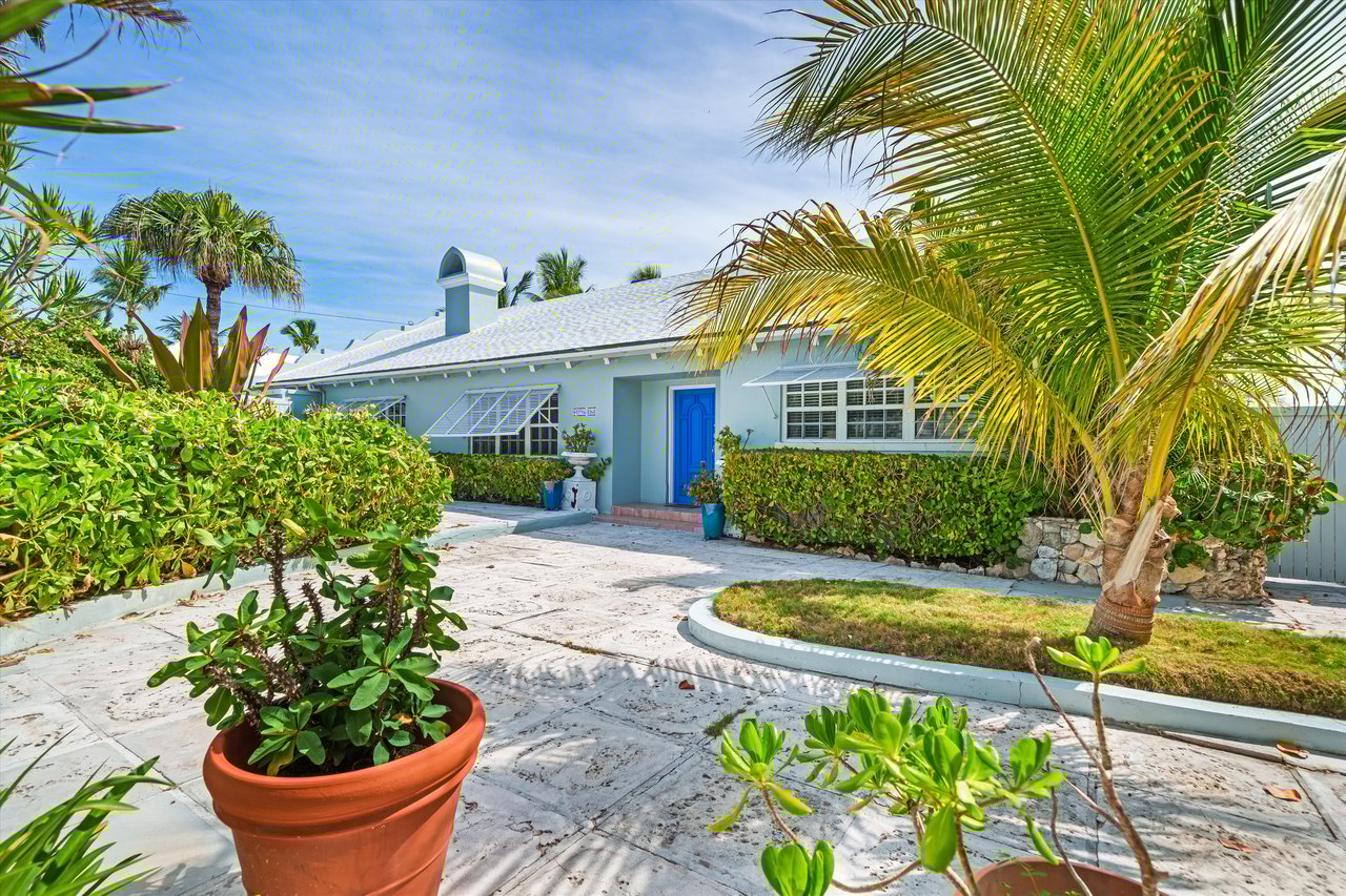 Water's Edge— A Turnkey Waterfront Estate