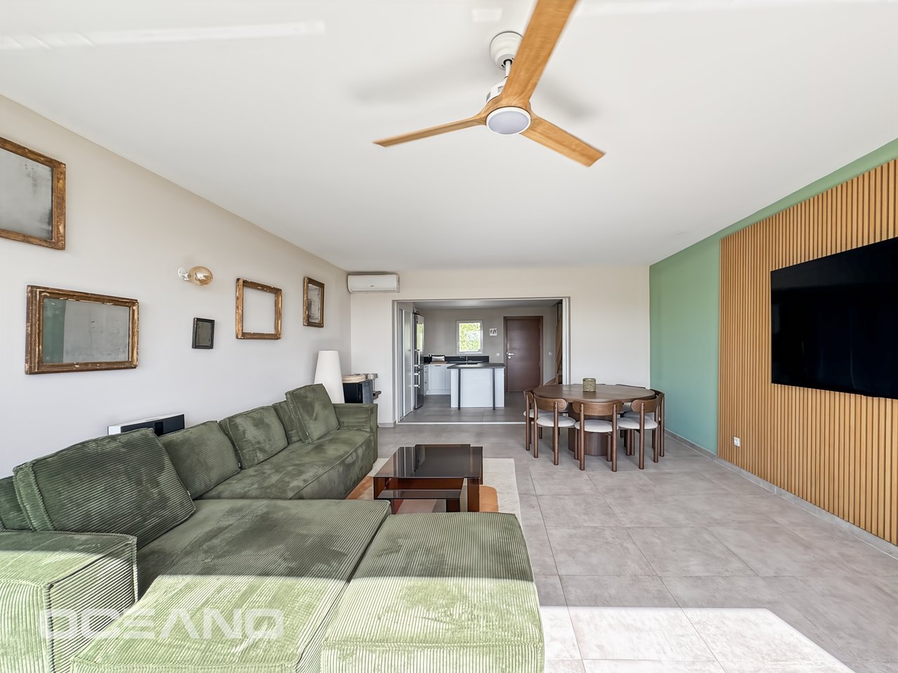 STUNNING 2-BEDROOM DUPLEX WITH ST. BARTHS VIEW – HAUTS DE LA BAIE