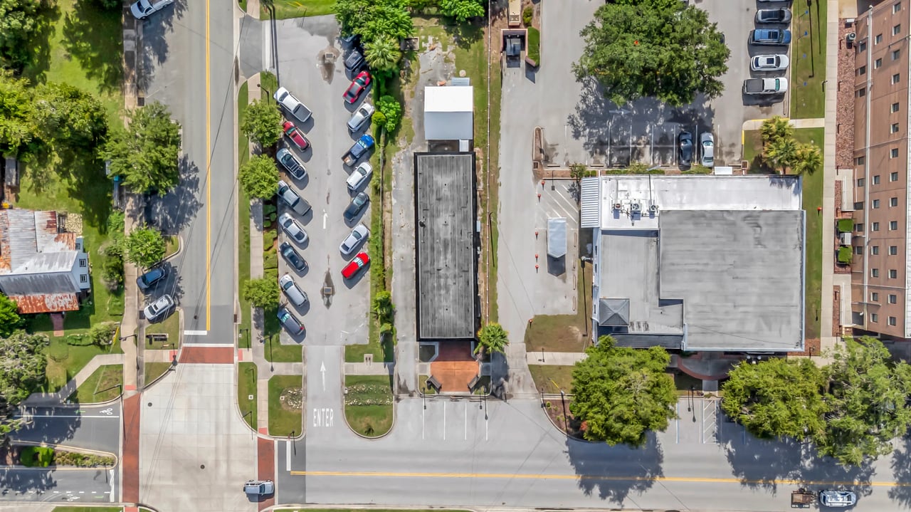 124 N Apopka Ave