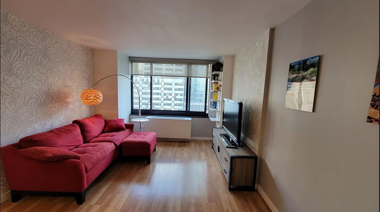 200 Rector Place #33L