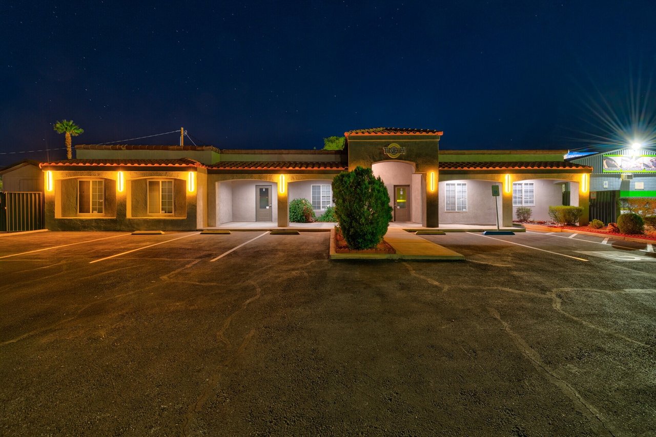 2545-2595 S Torrey Pines