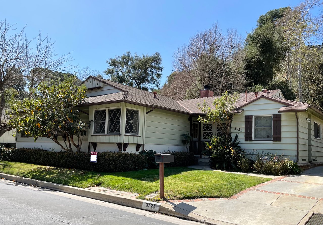 3721 Woodcliff Rd, Sherman Oaks