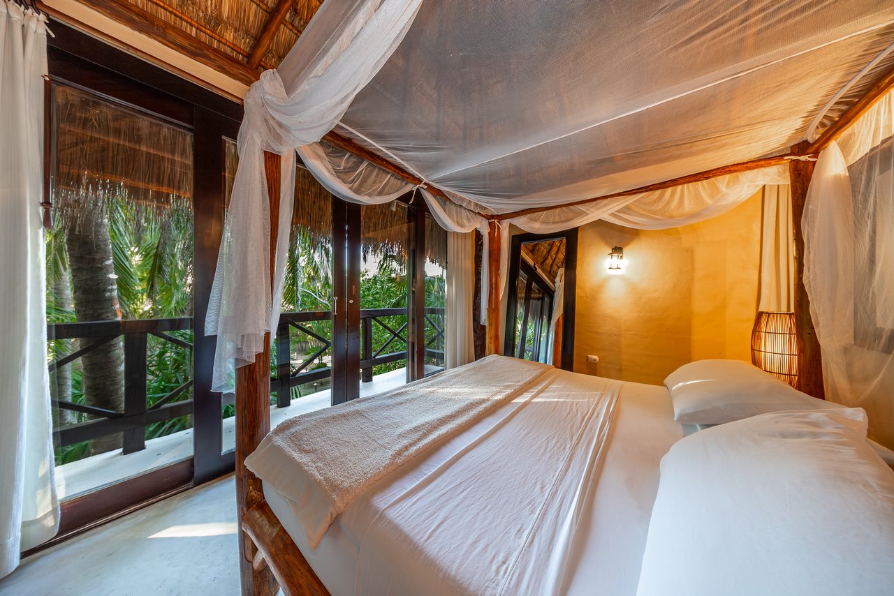 Casa Chic Tulum | Rare Beachfront Estate in Hotel Zone