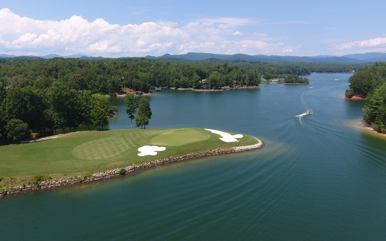 Lake Keowee