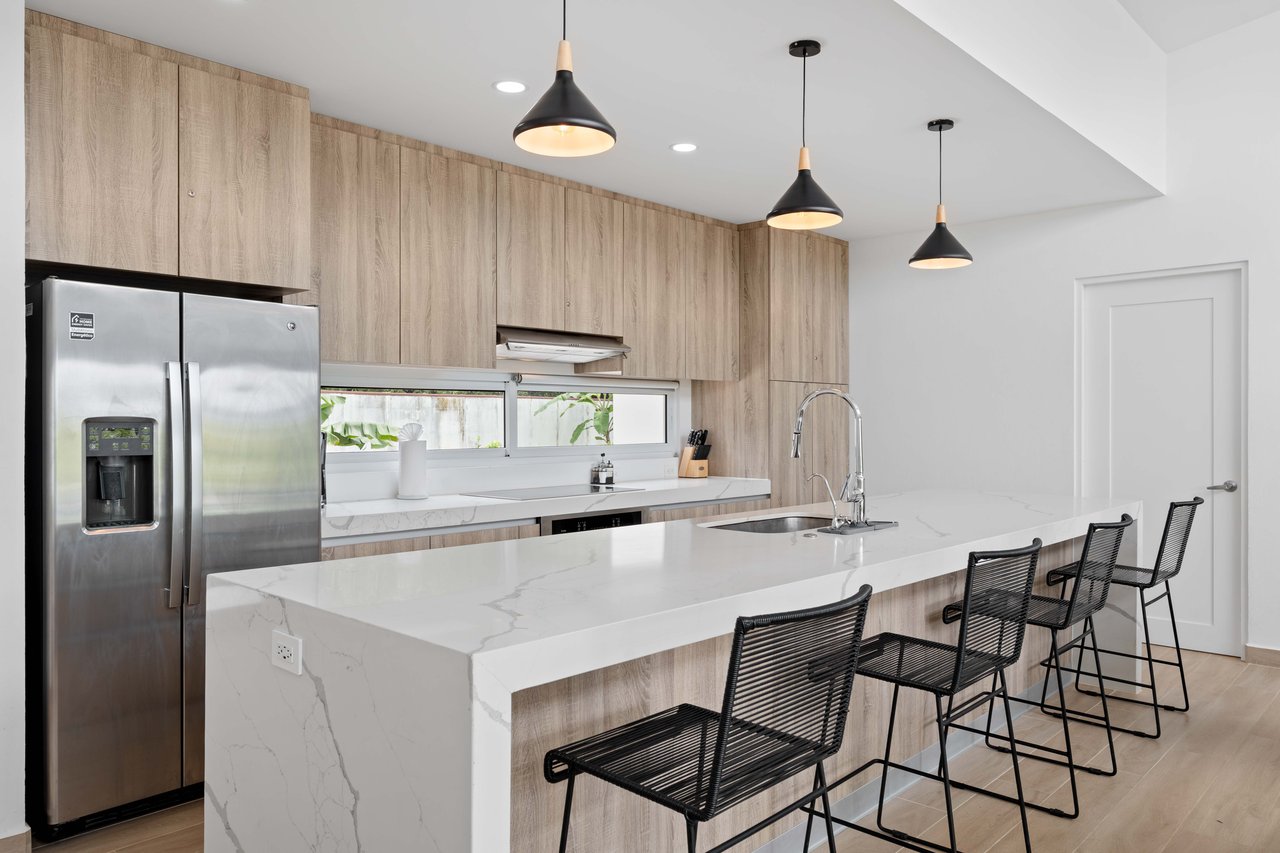 Enclave B5 | Modern 3-Bedroom Villa in Gated Community Near Avellanas Beach
