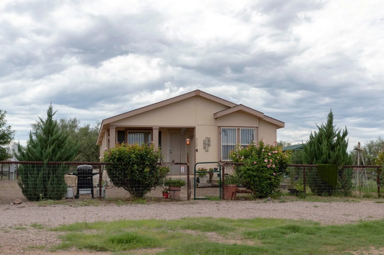 3155 W Elephant Head Rd