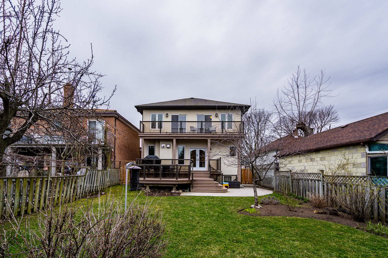 25 Stock Ave