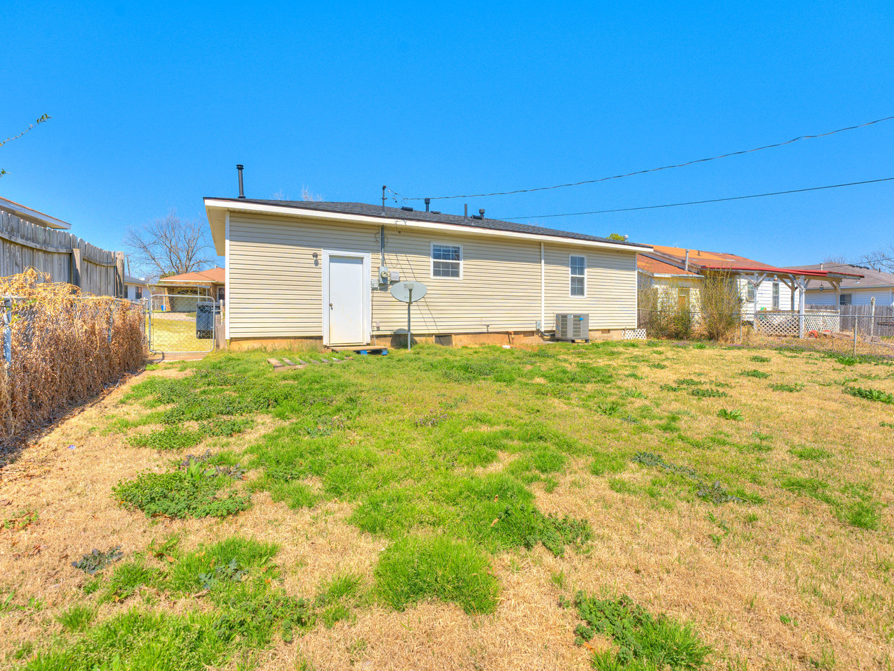 1207 Carol Dr Shawnee, OK 74804