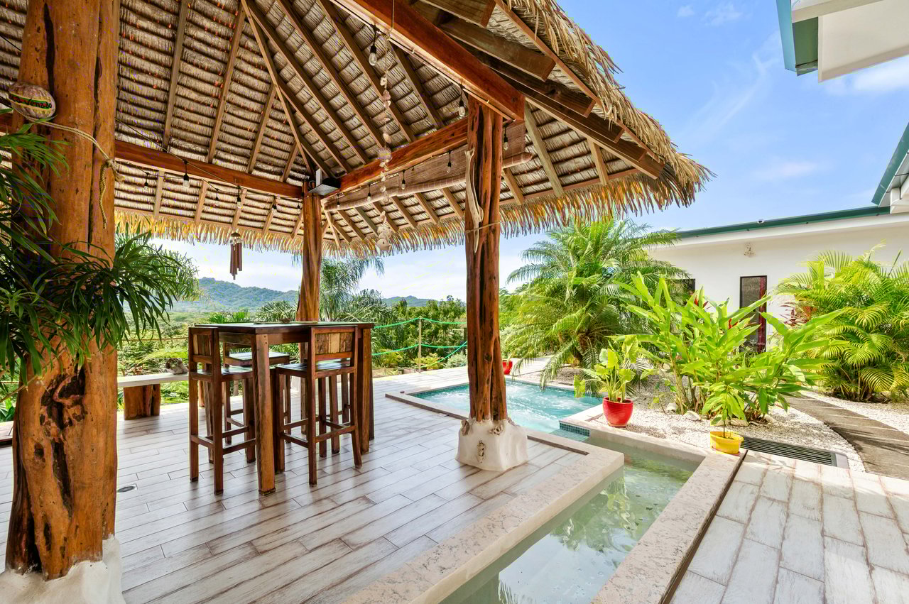 Mimi Lodge | Luxurious Mountain Retreat on 1.5 Acres Just 20 Minutes from Tamarindo