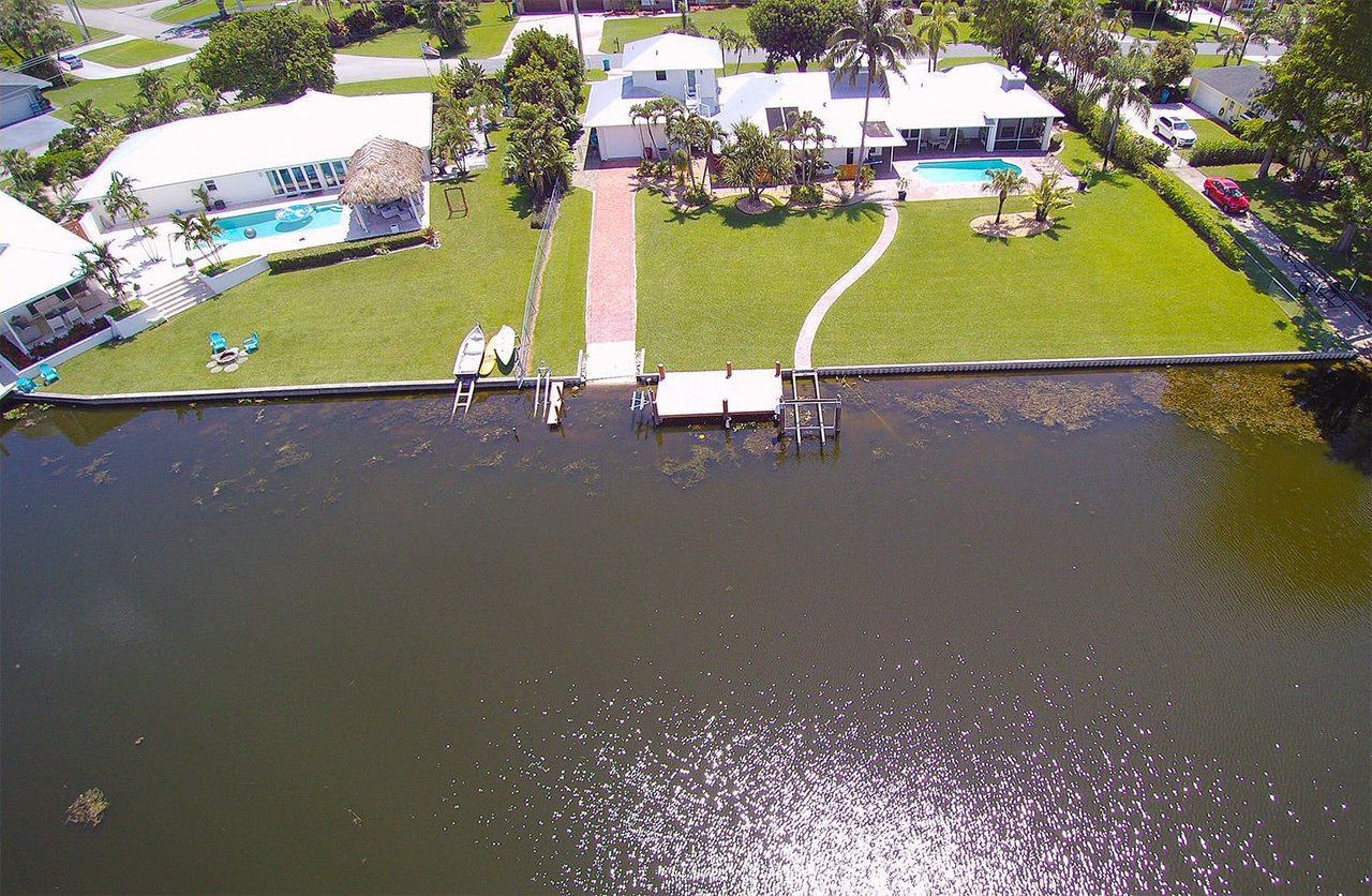 3815 S Lake Dr