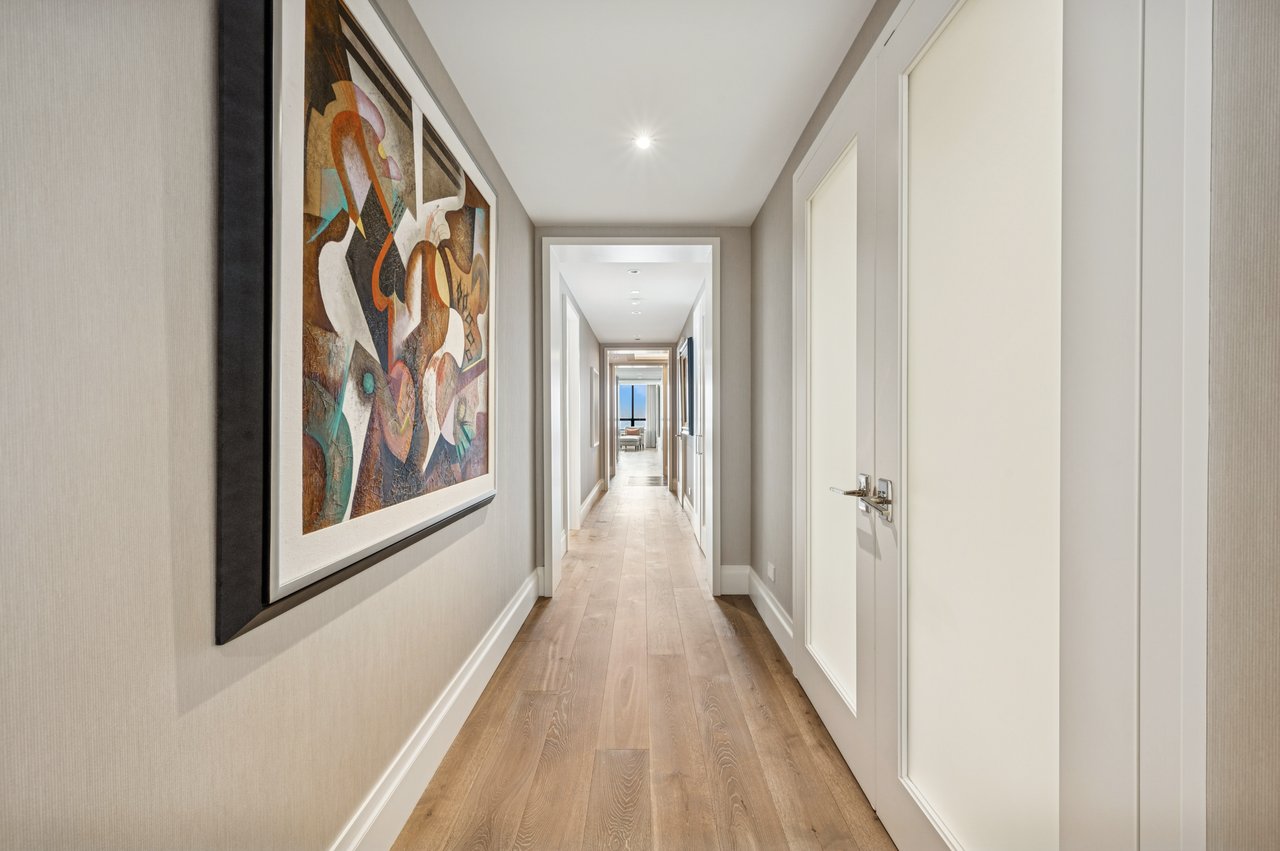 180 E Pearson Street Unit: 5603