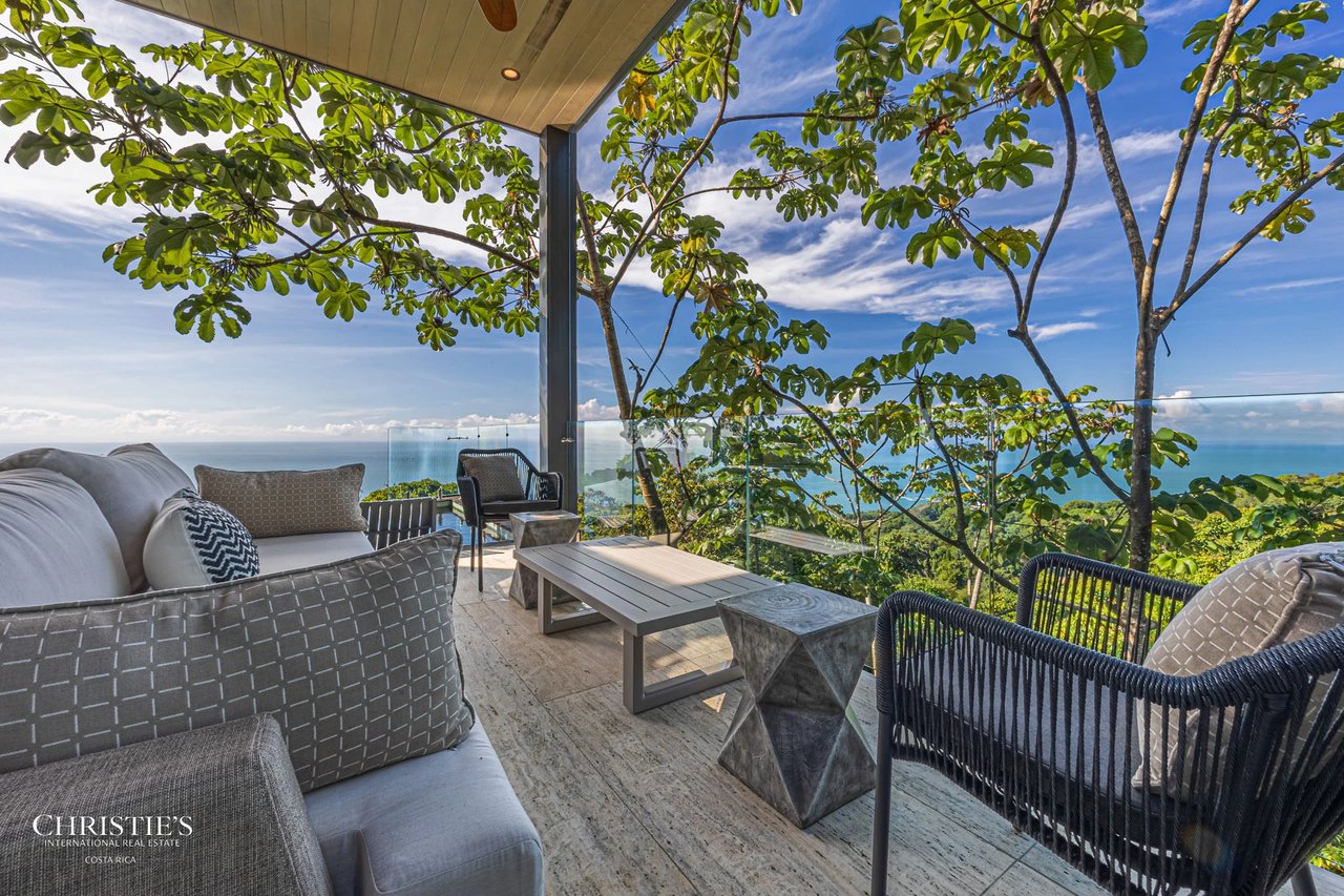 Majestic Cliff Residence Showcasing Spectacular Whitewater Views