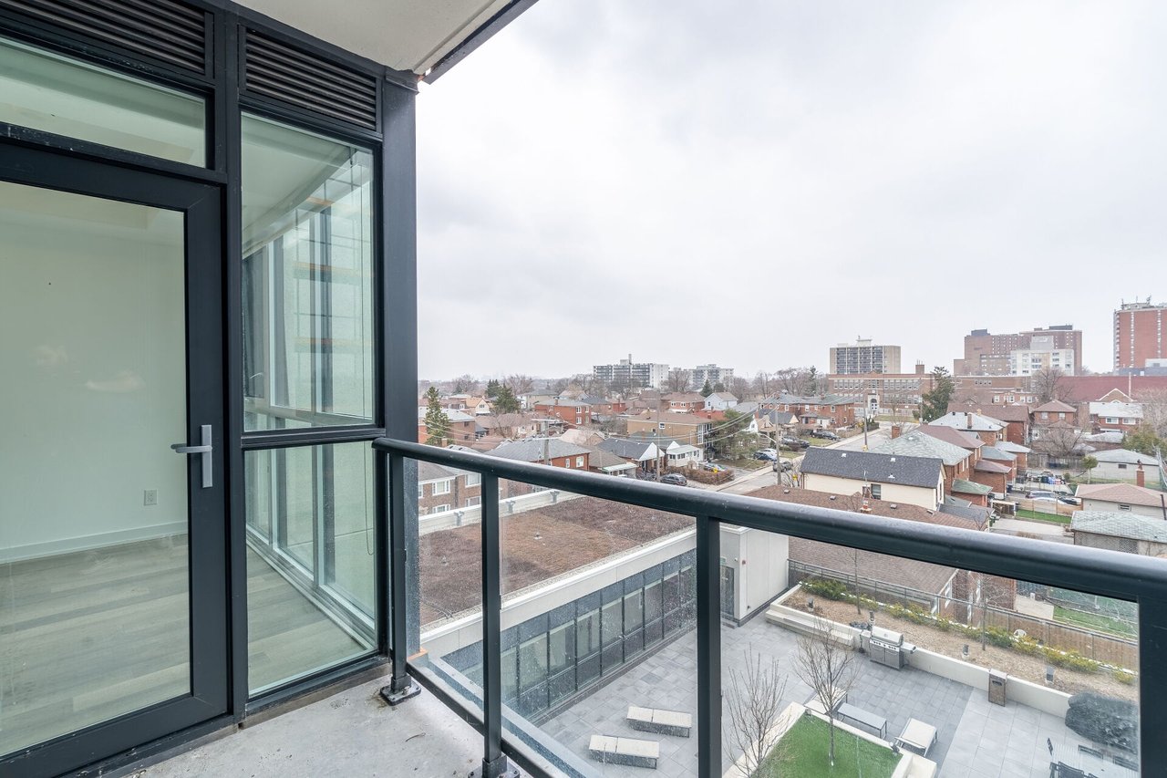 1603 Eglinton Avenue W 506