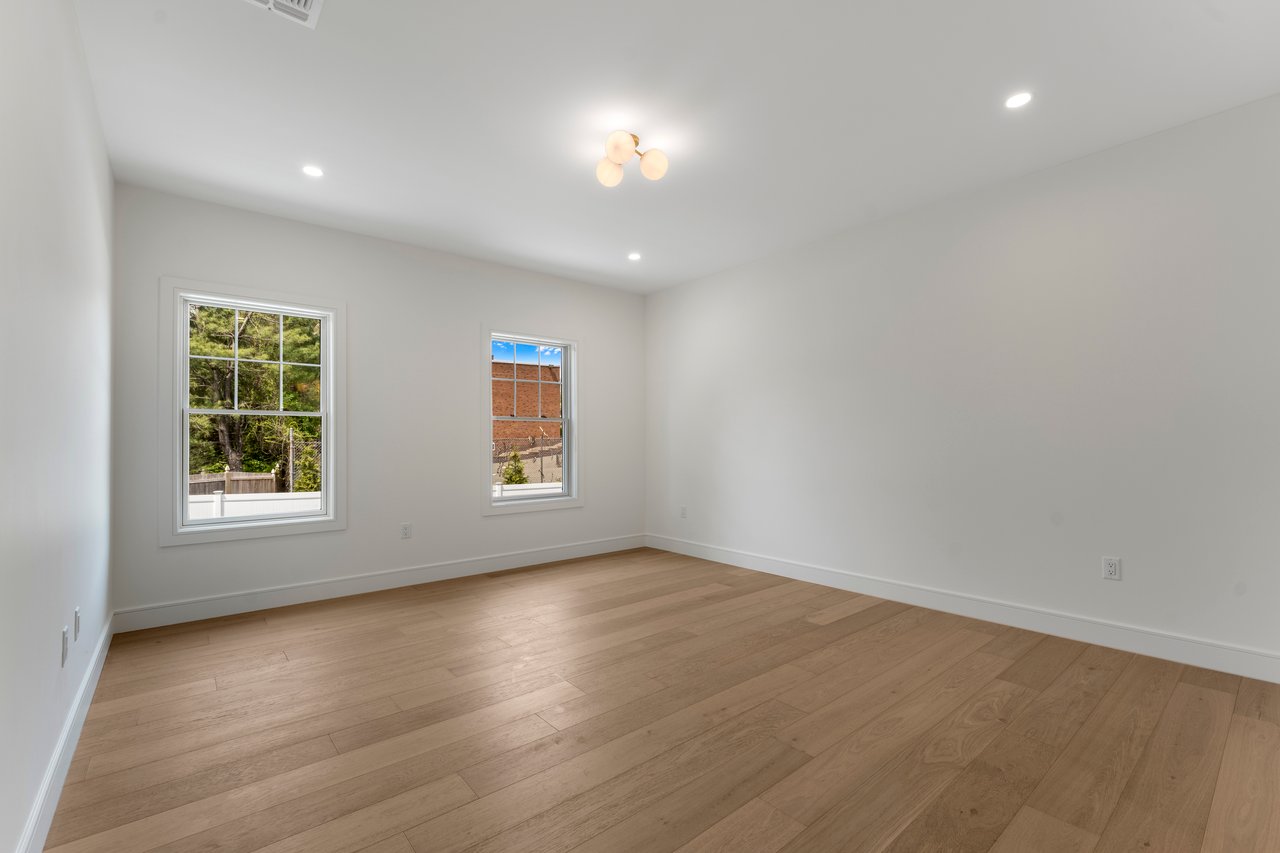 229 Bogert Pl