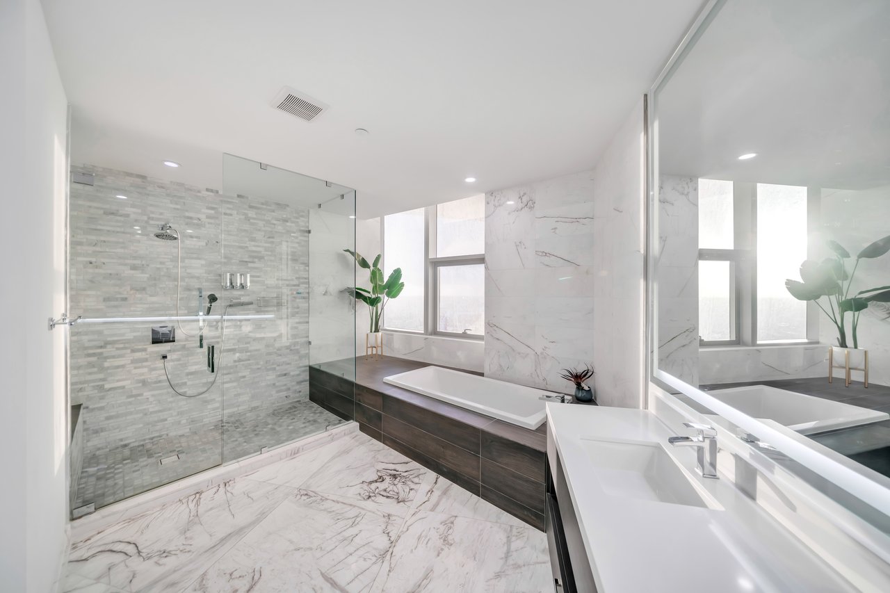 Paramount Miami Worldcenter