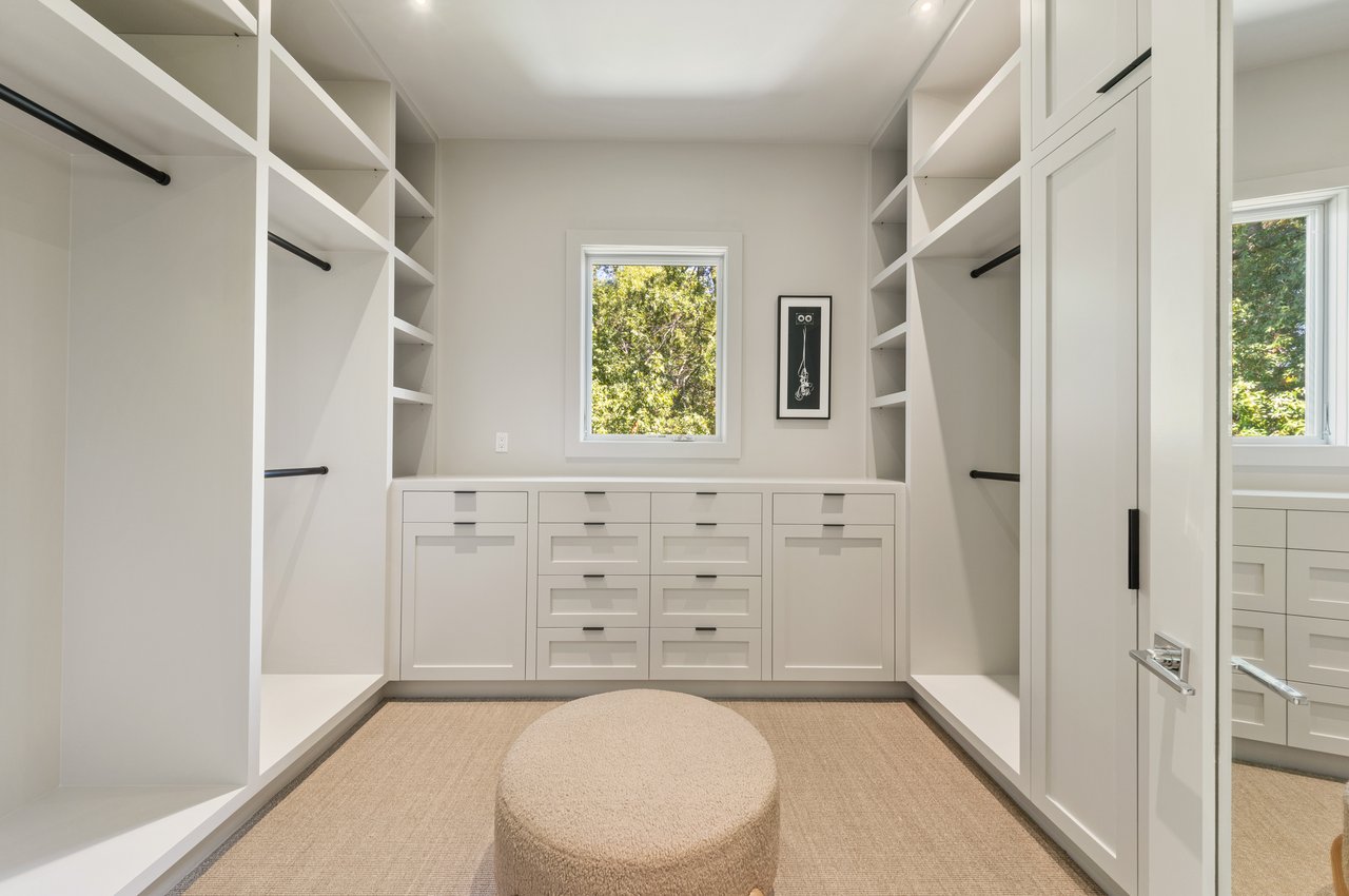Private, Modern Compound in Premier Ross Location