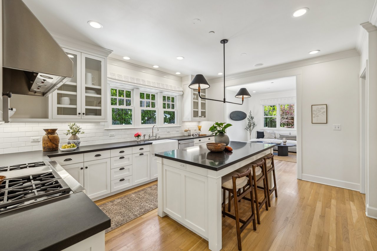 129 Sunnyside Avenue