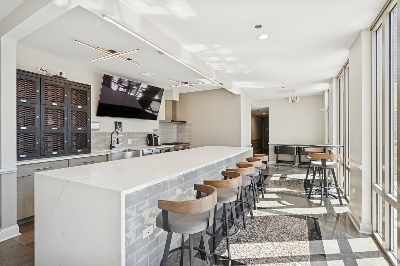530 N Lake Shore Dr APT 2604, Chicago, IL 60611