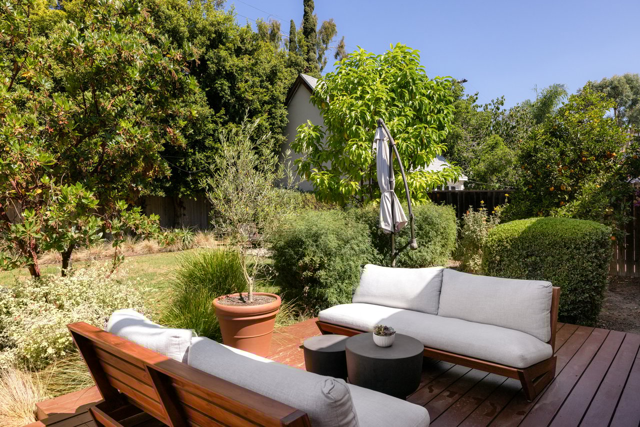 851 Masselin Ave, Miracle Mile