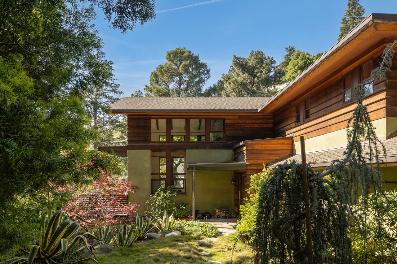 2669 Harlesden Ct, hollywood hills