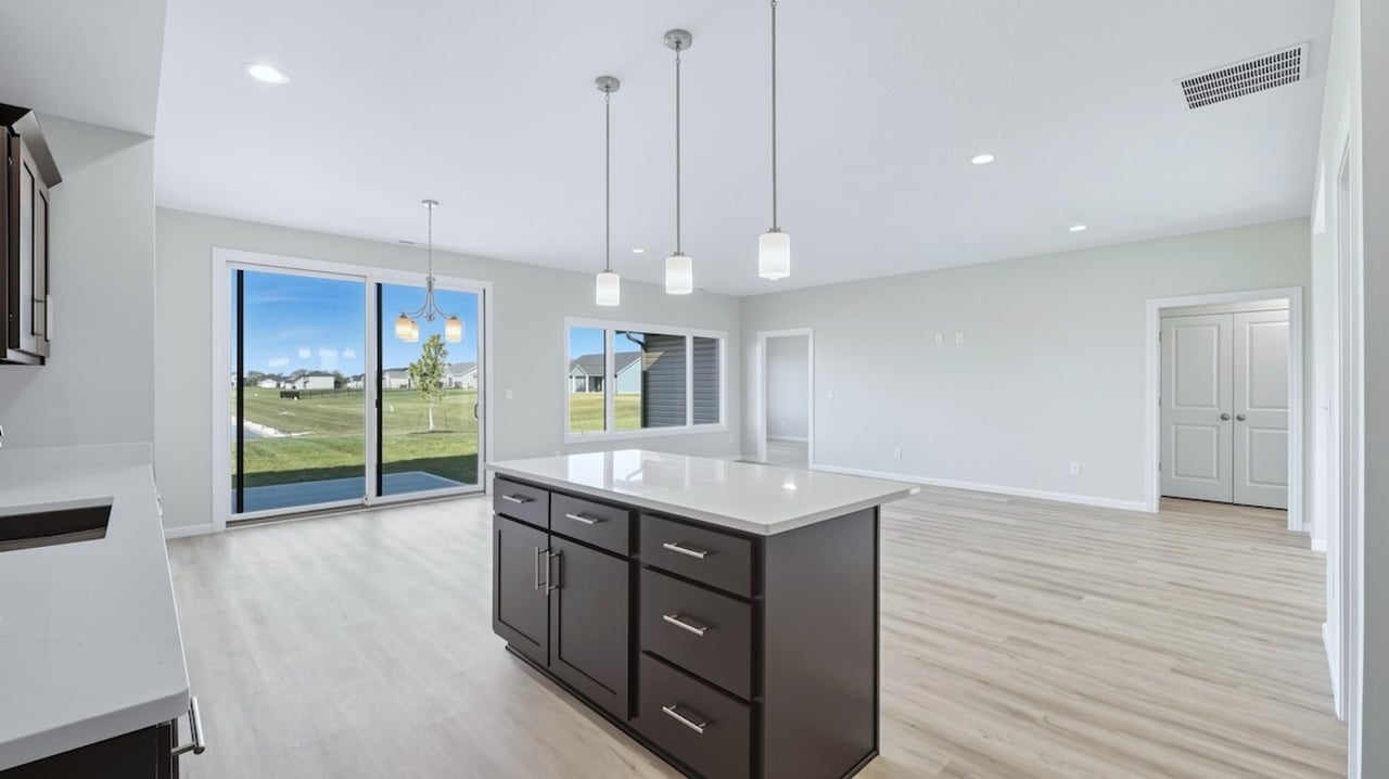 1333 Zenos Blvd
