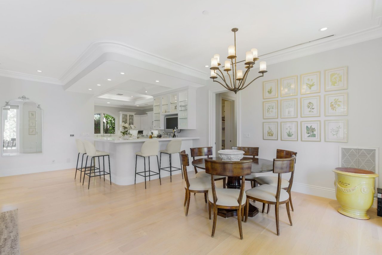 16677 Stone Oak Park