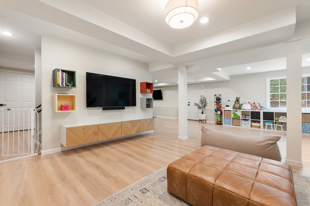 Ridgefield CT Real Estate: The Sale of 9 Maplewood Road