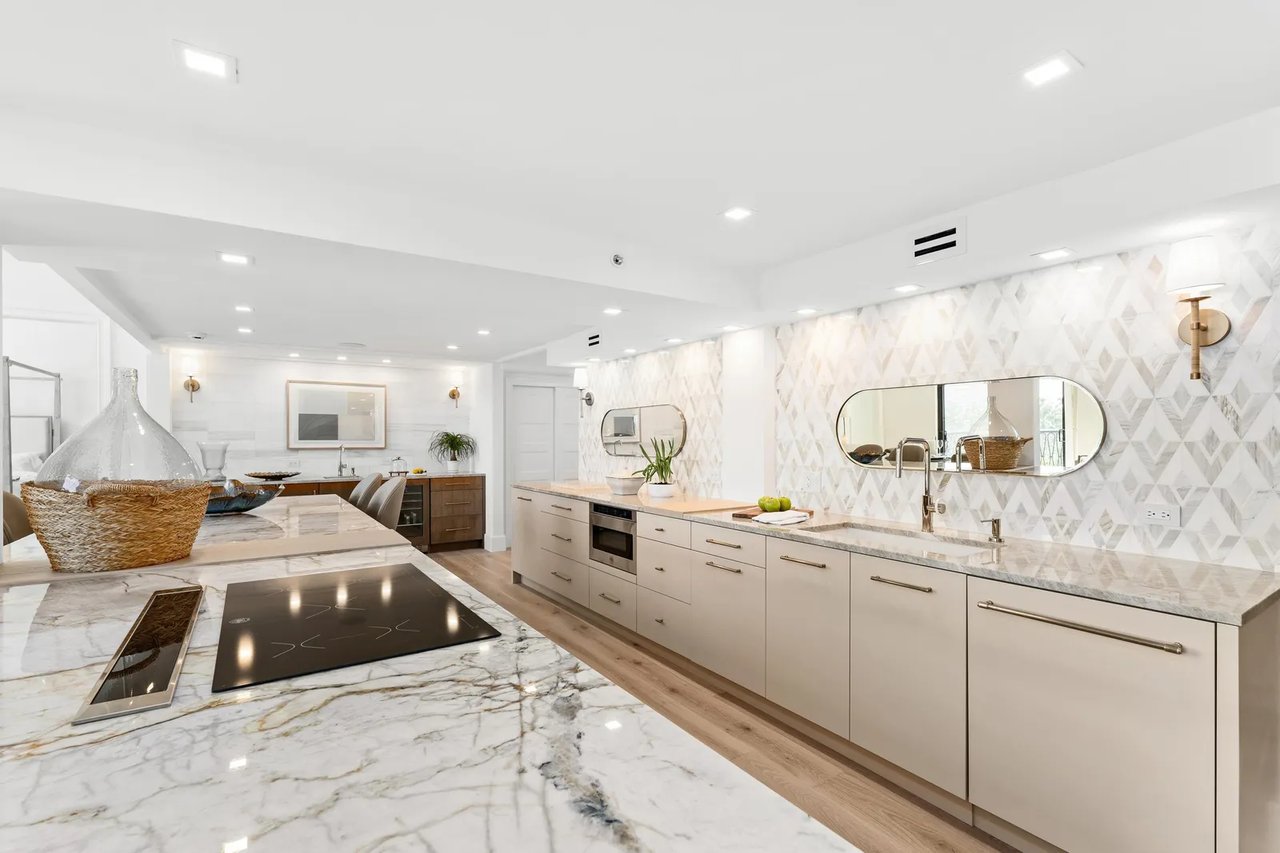 101 N Clematis Street, 412