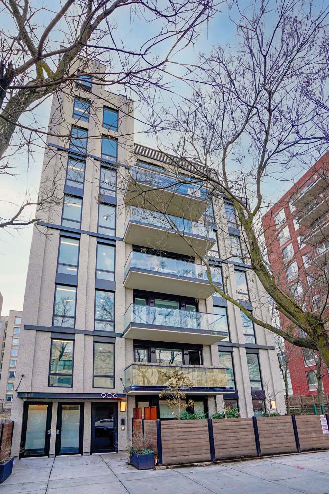 906 Bergen St #5B