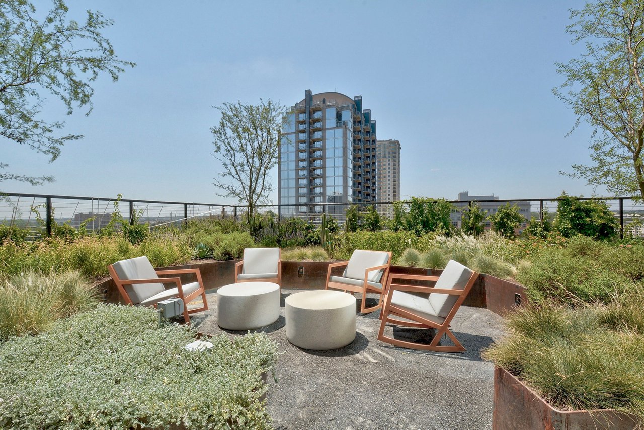 70 Rainey Street #1706