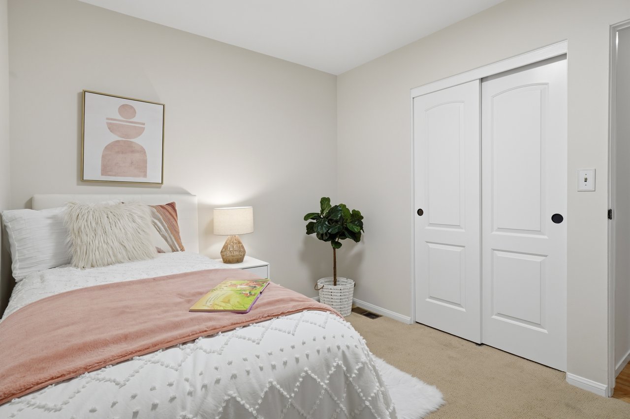 3240 Santa Maria Avenue