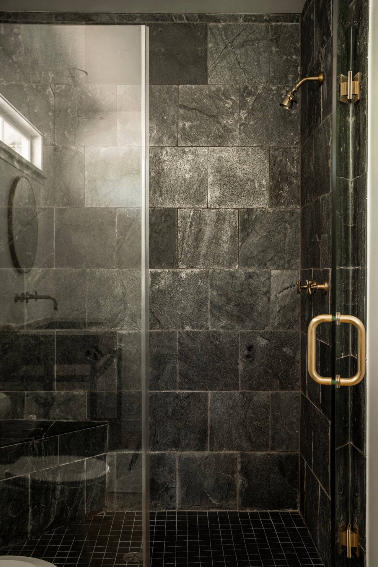 2410 Nichols Canyon Rd