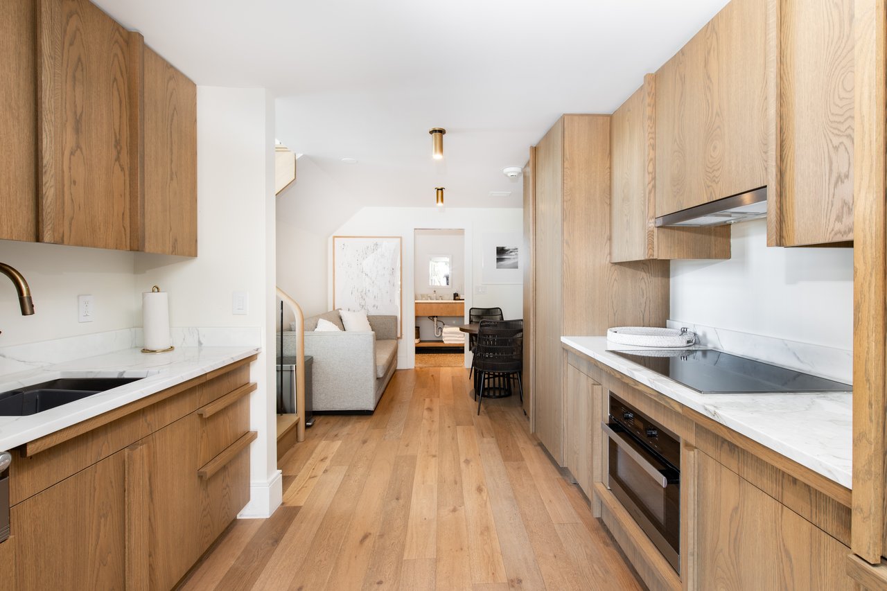 272 Old Montauk Highway, Cottage 3