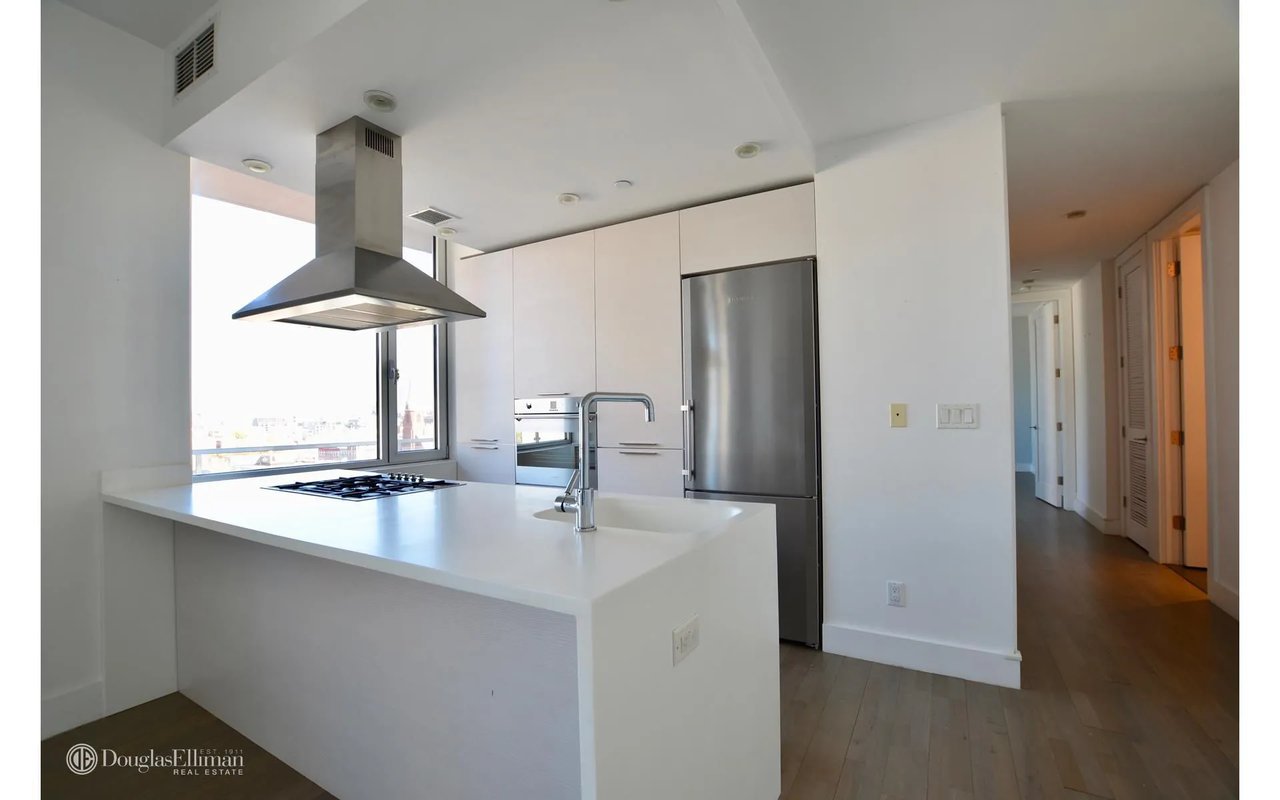 5-19 Borden Avenue Unit: 9J