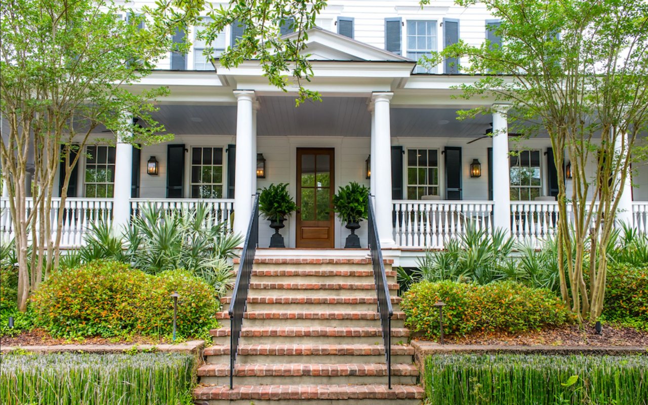 For Sale – Homes with Wraparound Porches