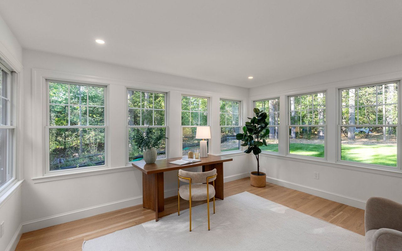95 Sylvan Lane Weston, MA 02493