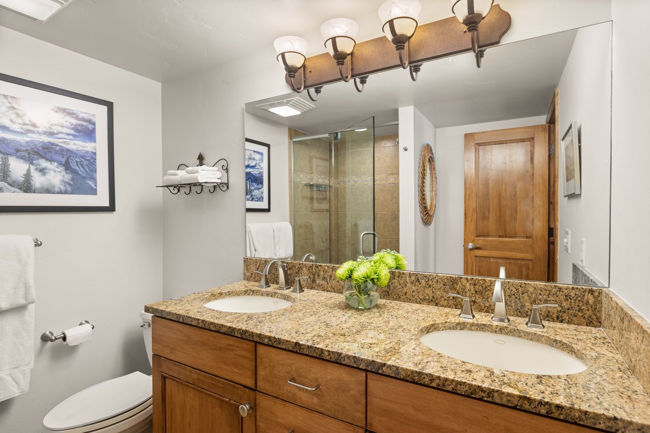 Luxury Riverfront Rental