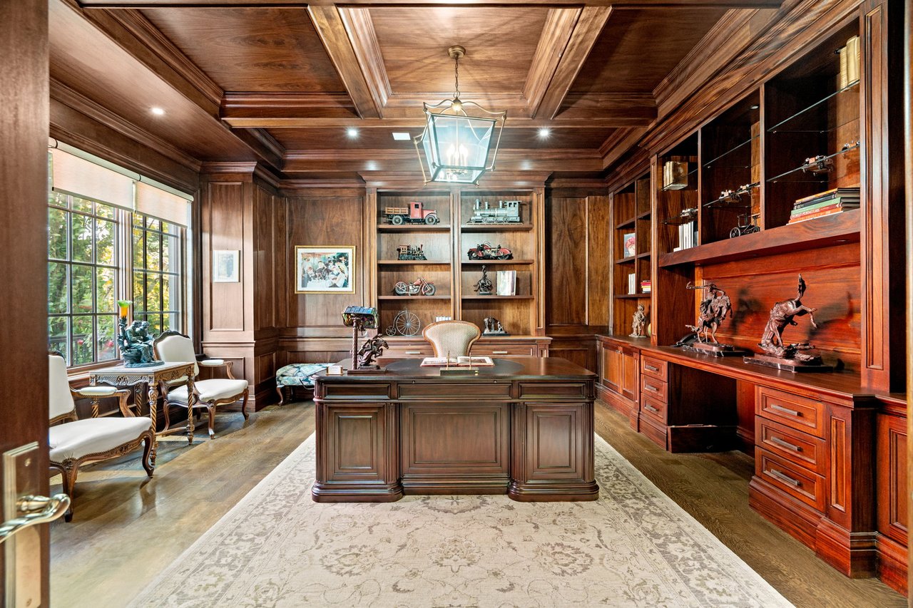  Unmatched Curb Appeal 