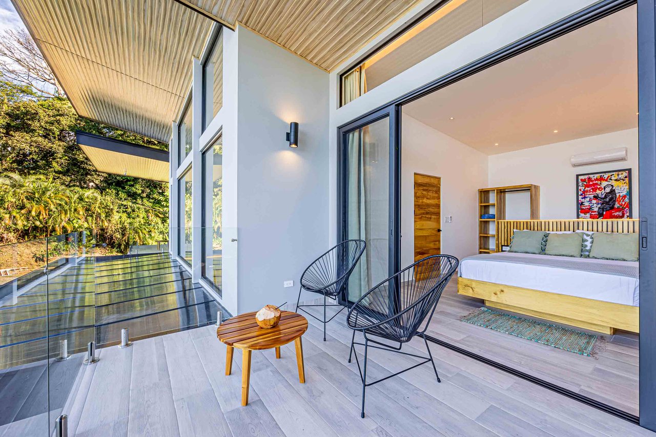 Exclusive Luxury Villa with Infinity Pool