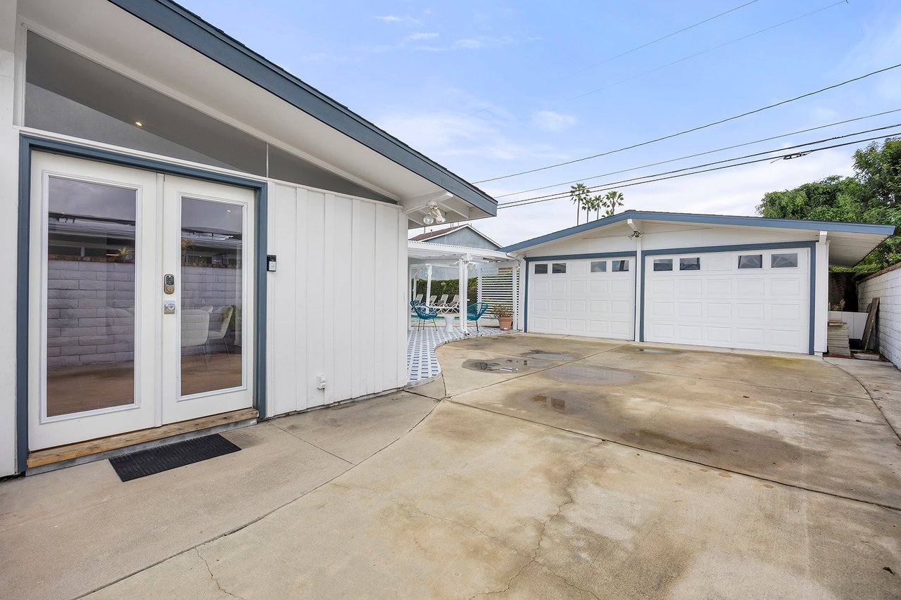 Tustin Cliff Home May For Sale