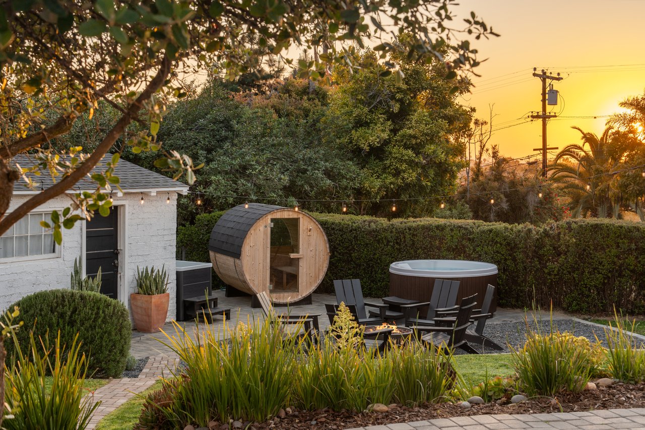 Bungalow On Highland