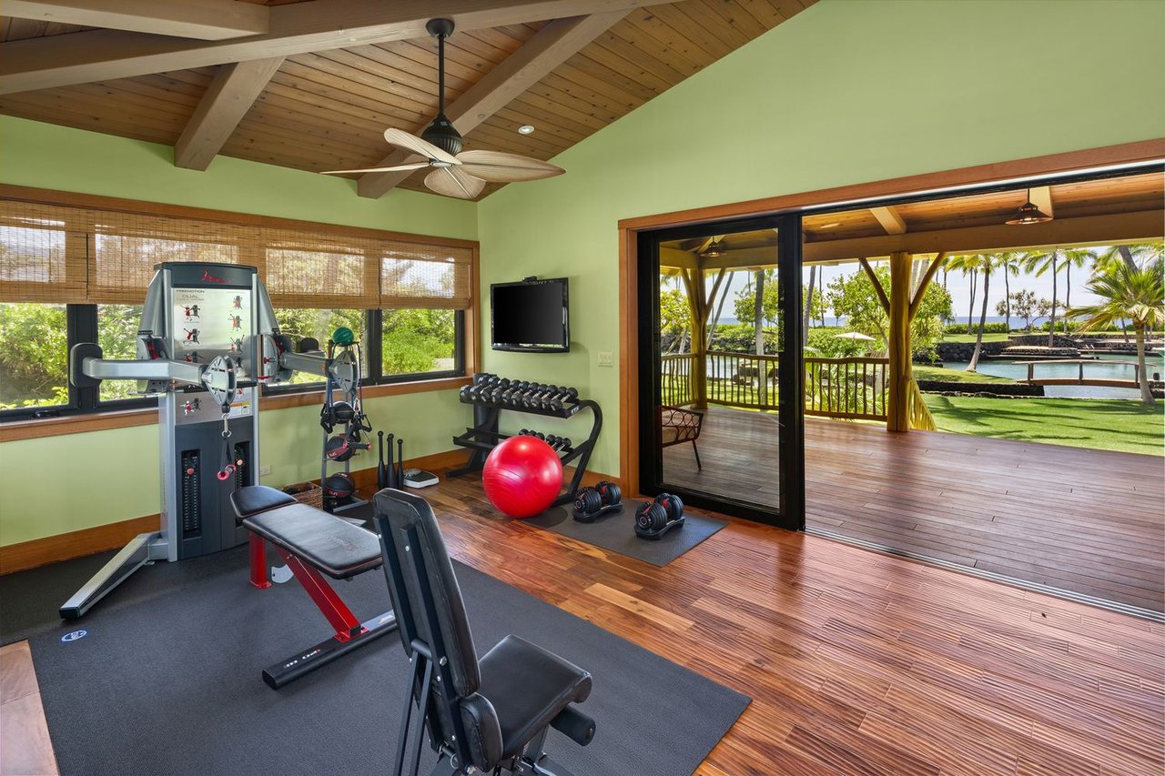 75-5530 KONA BAY DR