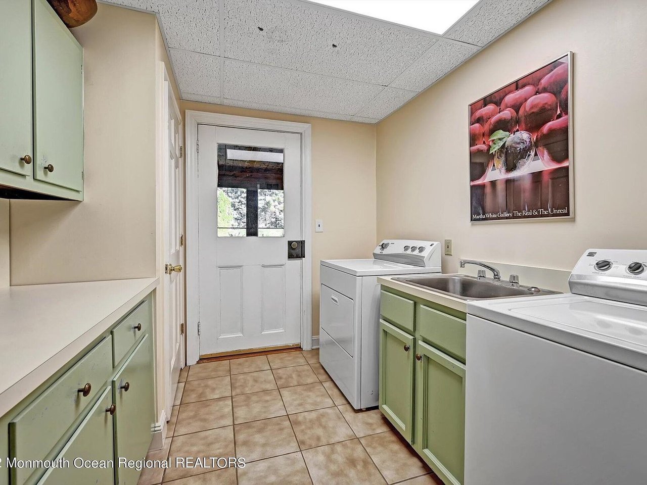 8 Old Cider Mill Road