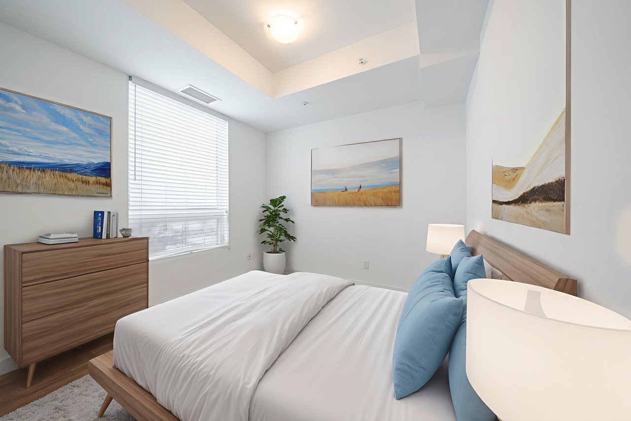 424-3560 St Clair Ave E